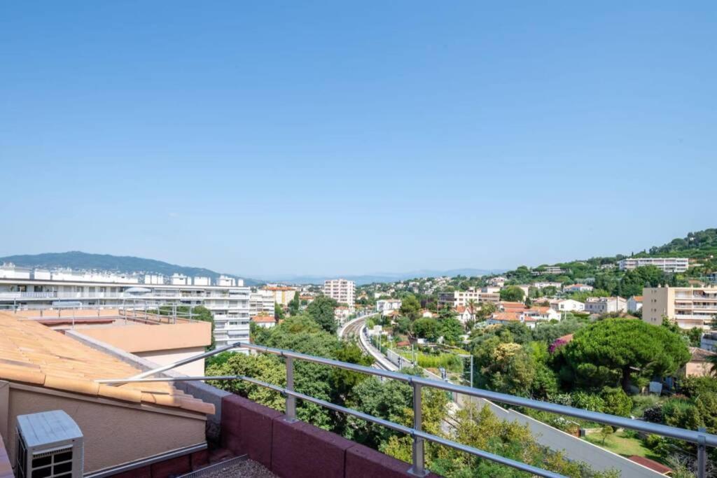 Duplex Avec Vue Sur Et Piscine *
