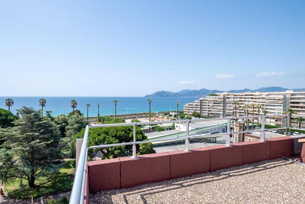 Apartment C009-duplex Avec Vue Sur Et Piscine Cannes
