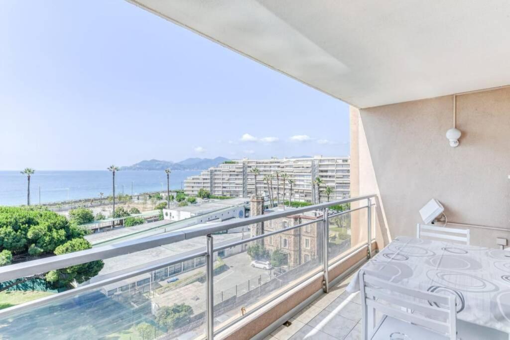 Appartement Duplex Avec Vue Sur Et Piscine *